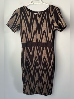Misha USA Black & Gold Metallic Chevron Short Sleeve Stretch Mini Cocktail Dress